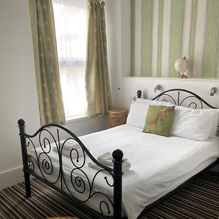 Donnington Guesthouse Truro Exterior photo